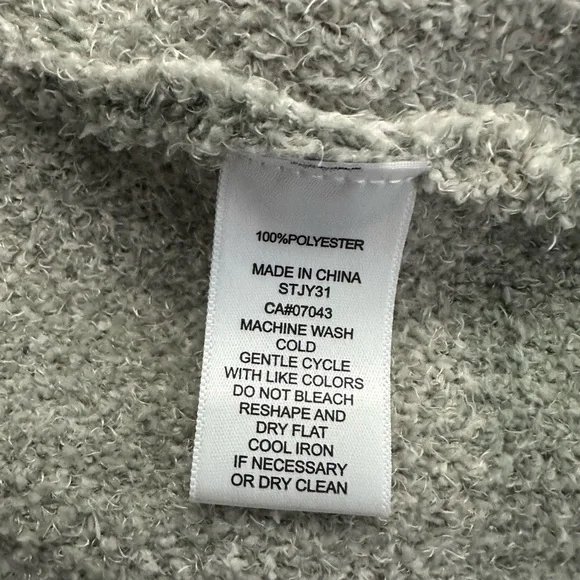 Sincerely Jule’s Plaid Women's Sweater Two Piece Set - Picture 7 of 9